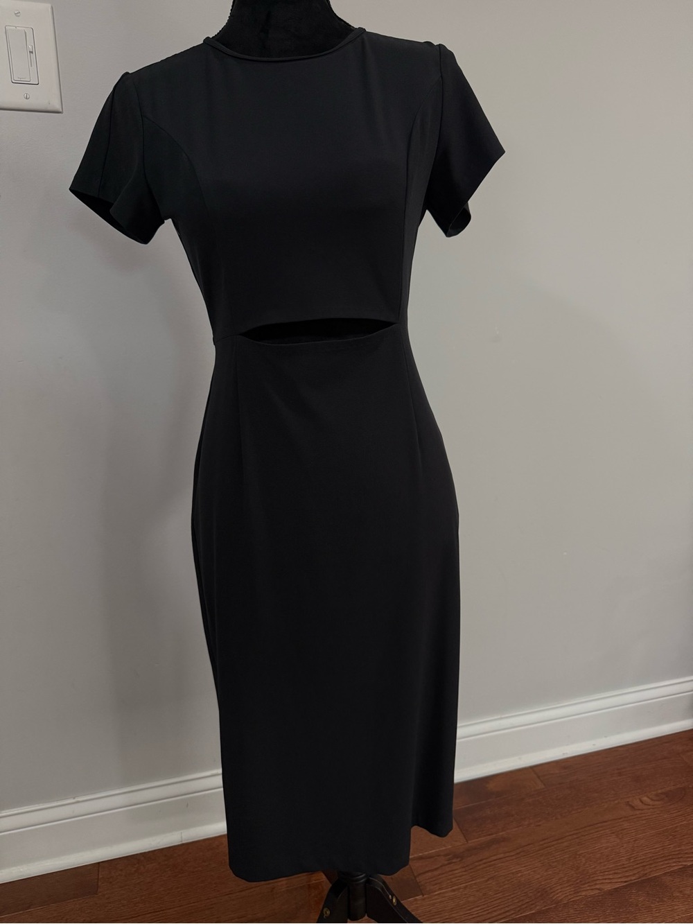 Black Cutout Short-Sleeve Midi Dress - Aritzia